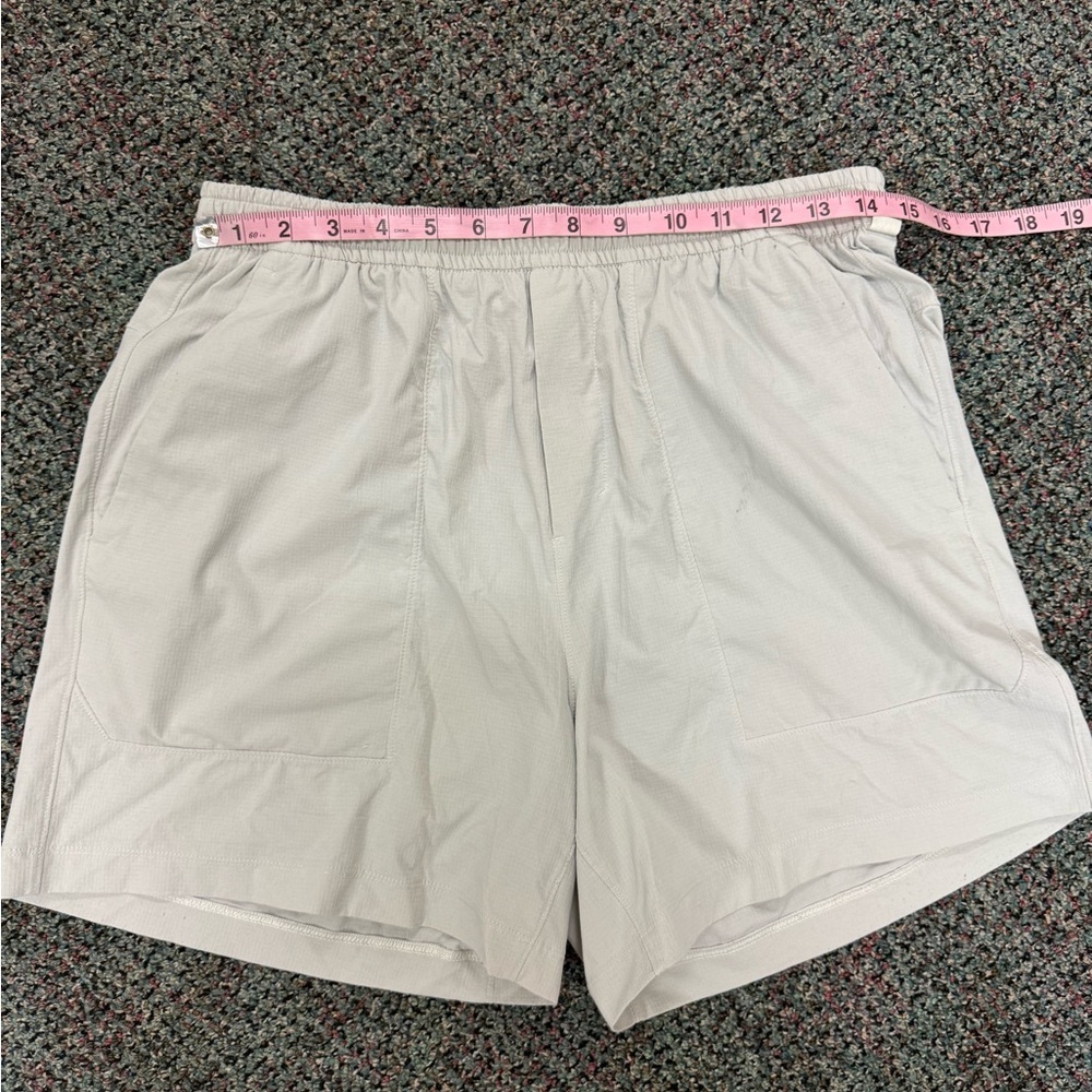 Lululemon Bowline Short 6” Ripstop Grey Size Medium - Picture 2 of 6